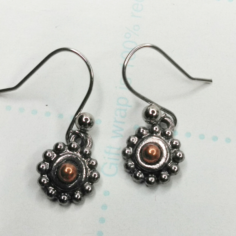 5/$25 Silver Tone Cabochon Dangle Earrings